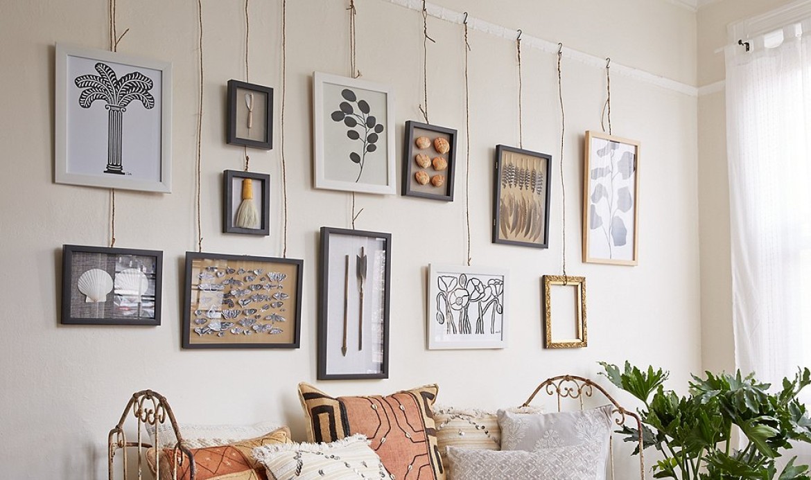 Hanging pictures without nails